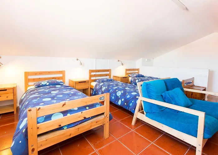 Hostel Baleal Surf Camp - 1 *