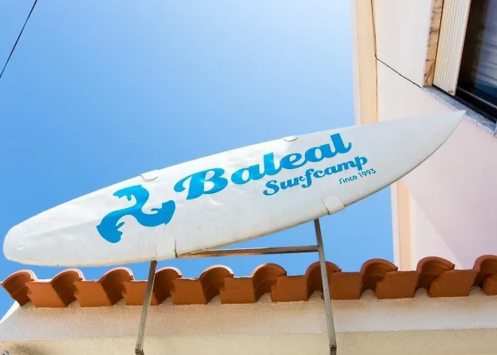 Baleal Surf Camp - 1 * Peniche