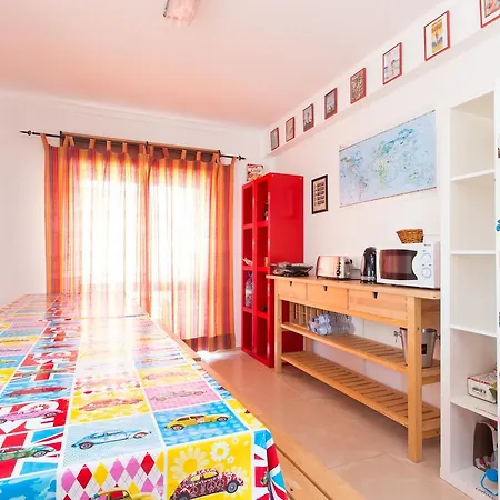 Baleal Surf Camp - 1 * Peniche