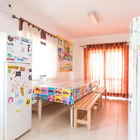 Baleal Surf Camp - 1 * Peniche