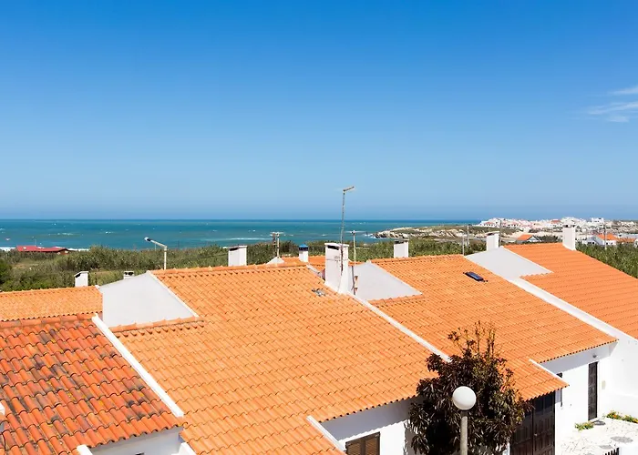 Hostel Baleal Surf Camp - 1 *