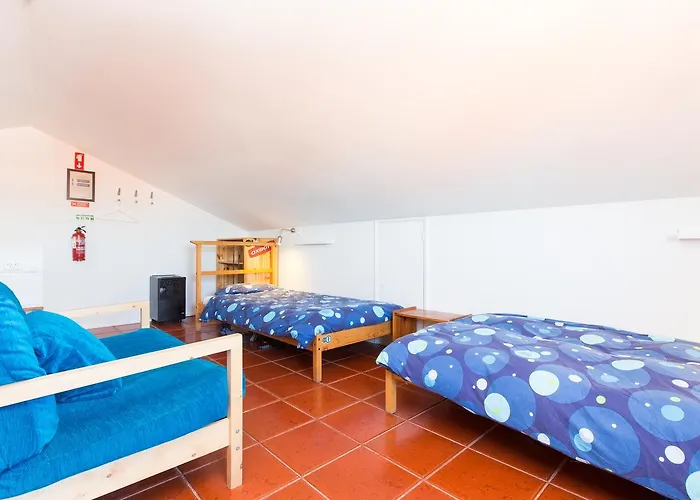 Baleal Surf Camp - 1 * Peniche