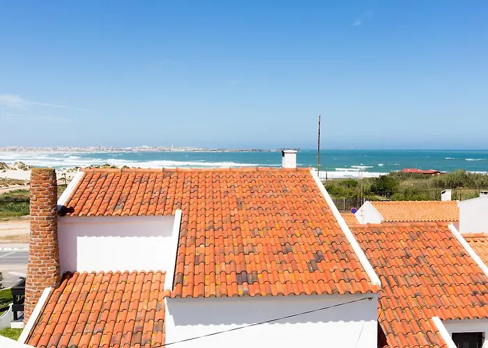 Hostel Baleal Surf Camp - 1 *