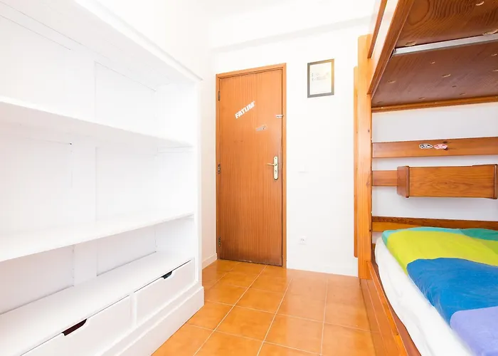 Baleal Surf Camp - 1 * Peniche